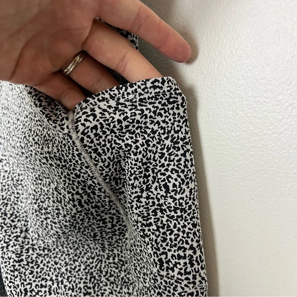 Athleta Woman's XS Black and White Animal Print Leggings - Picture 3 of 5